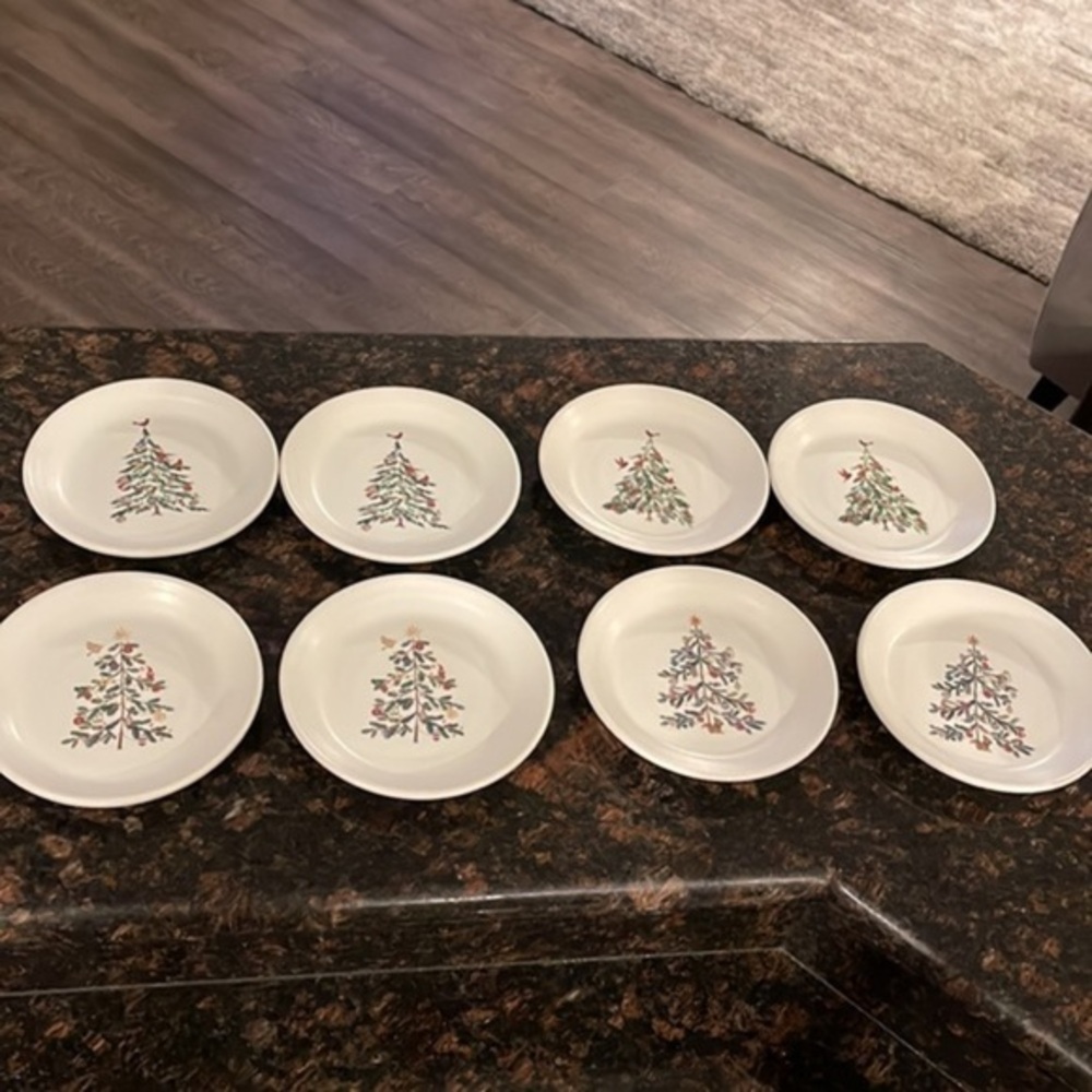 Pottery barn Christmas in the country small plates 2 styles of each eight plates